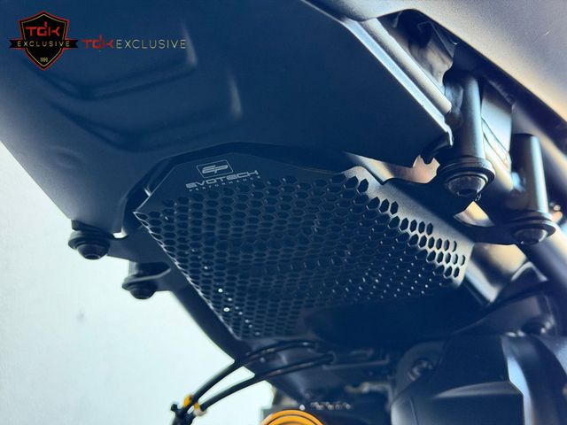 ducati - streetfighter-v4s