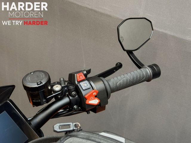 ktm - 1290-super-duke-r