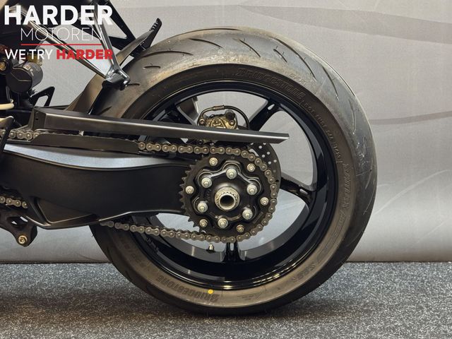 ktm - 1290-super-duke-r