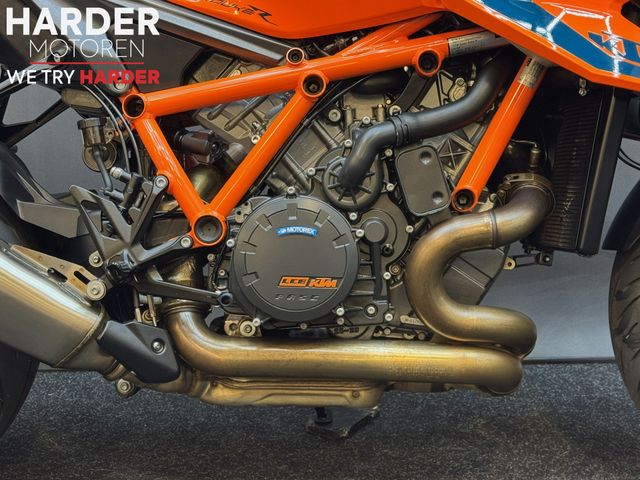 ktm - 1290-super-duke-r