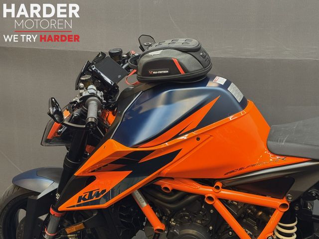 ktm - 1290-super-duke-r