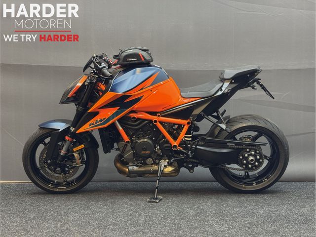 ktm - 1290-super-duke-r
