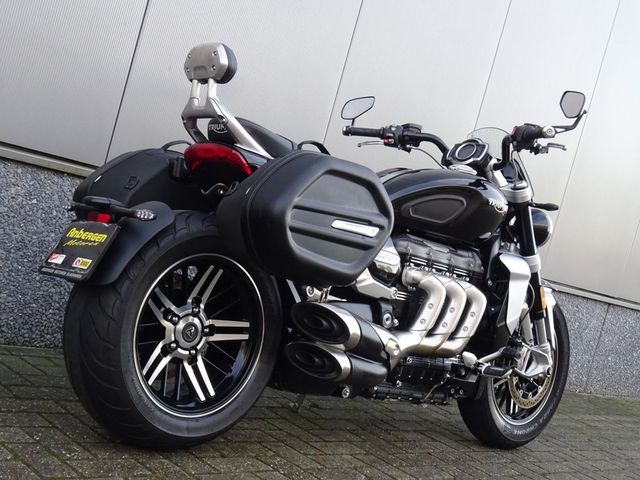 triumph - rocket-iii-gt