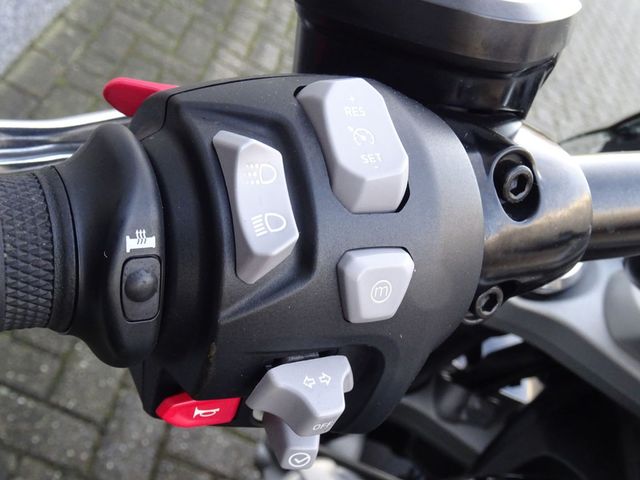 triumph - rocket-iii-gt