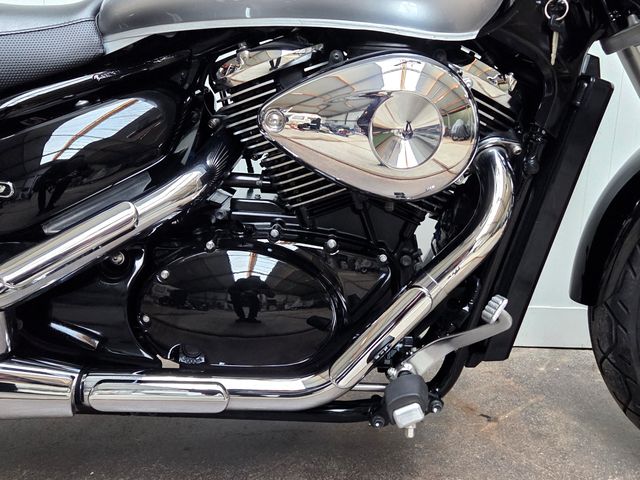 suzuki - intruder-m-800