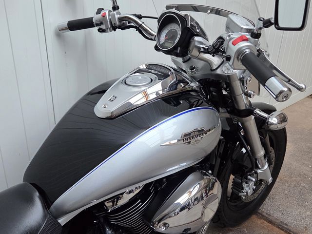 suzuki - intruder-m-800