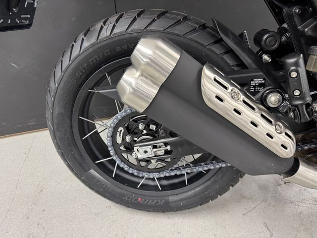 triumph - scrambler-400-xc