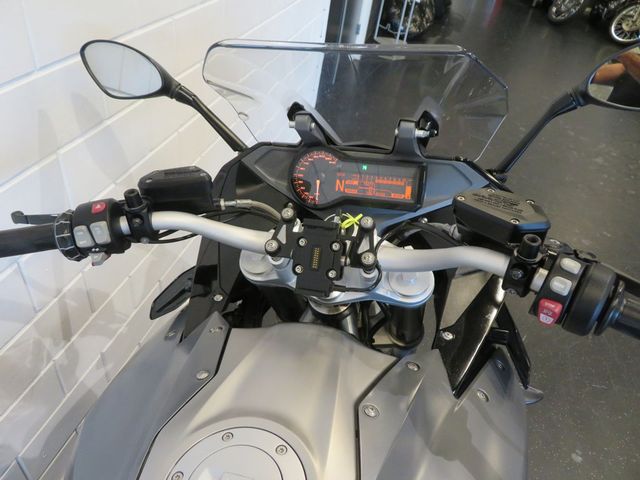 bmw - r-1200-rs