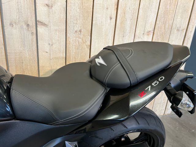 kawasaki - z-750