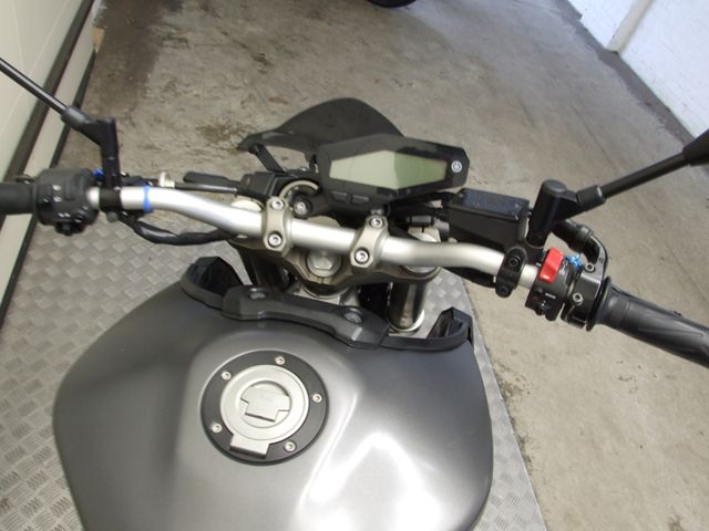 yamaha - mt-09