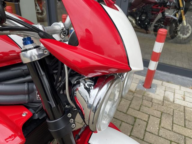 triumph - speed-triple-1050