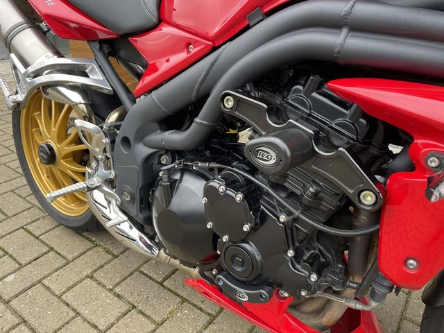 triumph - speed-triple-1050