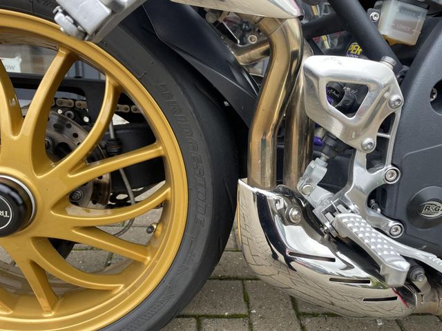 triumph - speed-triple-1050
