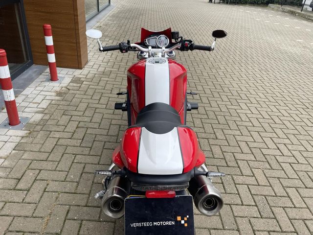 triumph - speed-triple-1050