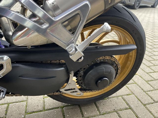 triumph - speed-triple-1050