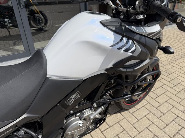 suzuki - v-strom-650-xta-adventure