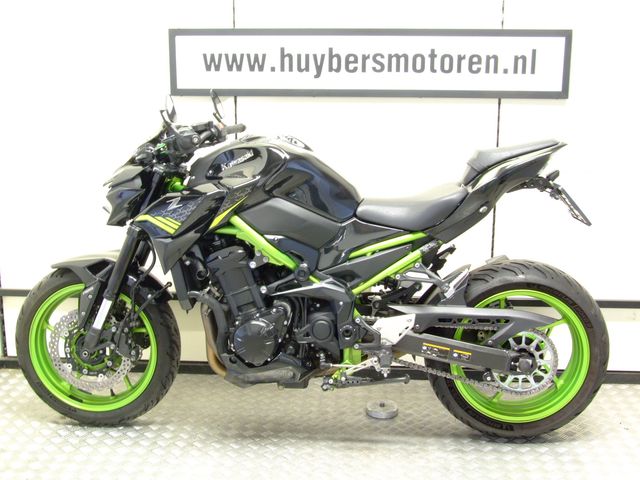 kawasaki - z900