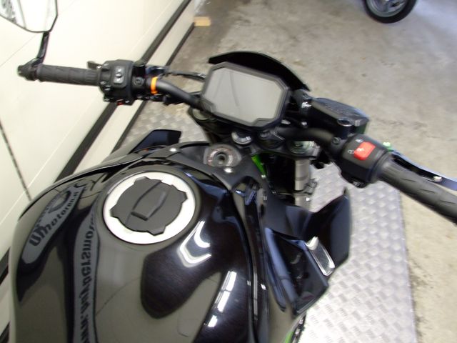kawasaki - z900
