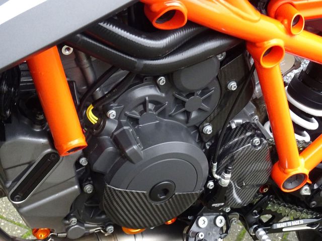 ktm - 1290-super-duke-rr