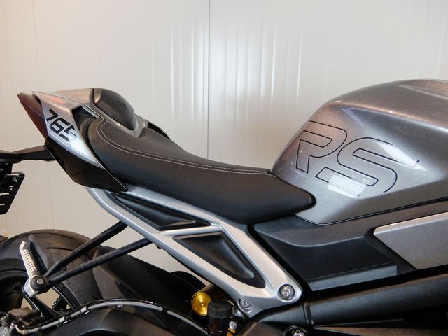 triumph - street-triple-rs