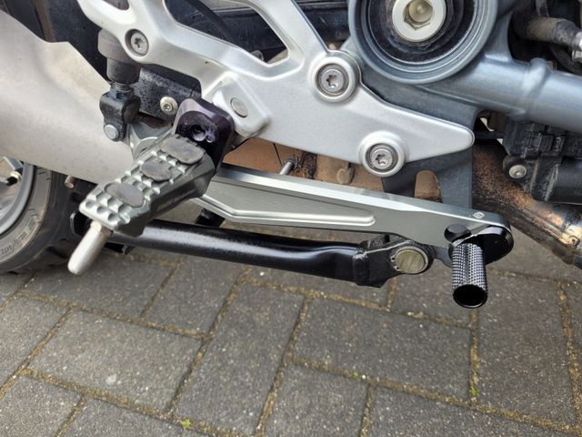 bmw - r-1250-rs