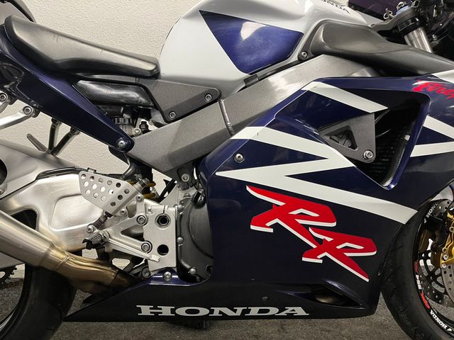 honda - cbr-900-rr-fireblade