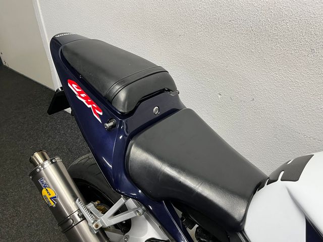 honda - cbr-900-rr-fireblade