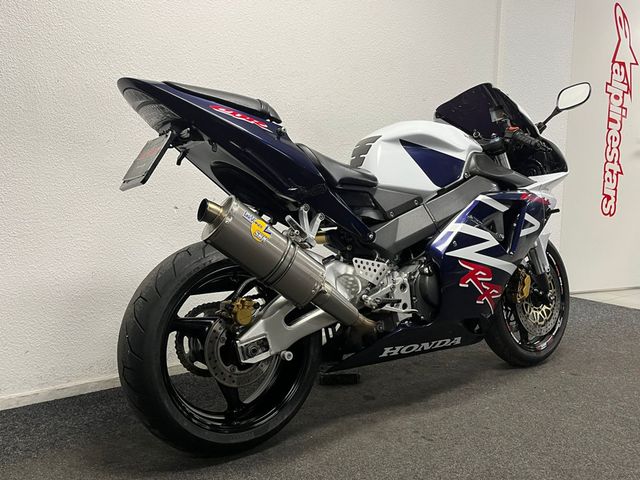 honda - cbr-900-rr-fireblade