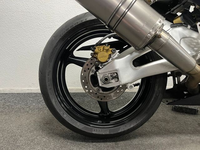 honda - cbr-900-rr-fireblade