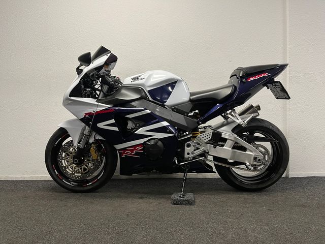 honda - cbr-900-rr-fireblade