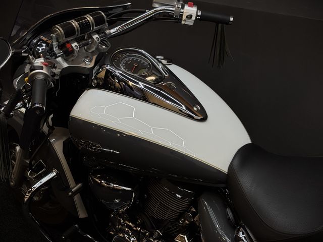 suzuki - vl-1500-lc-intruder