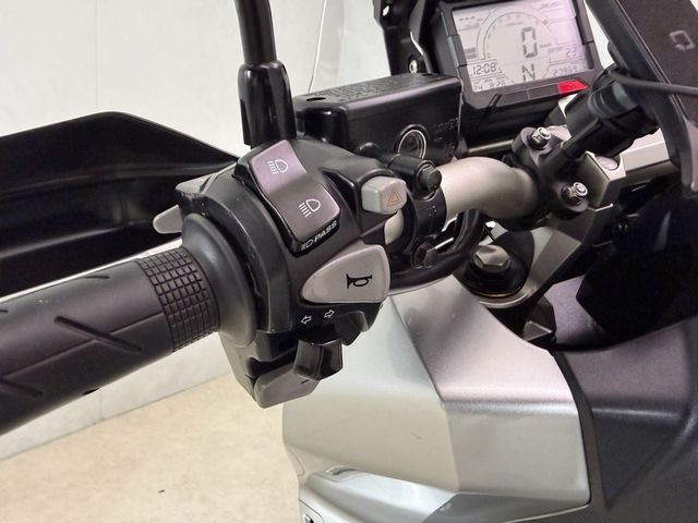honda - x-adv