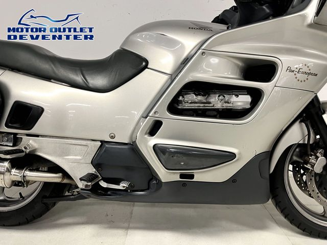 honda - st-1100-pan-european