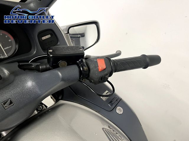 honda - st-1100-pan-european