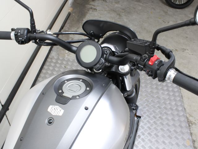 yamaha - xsr-700-abs