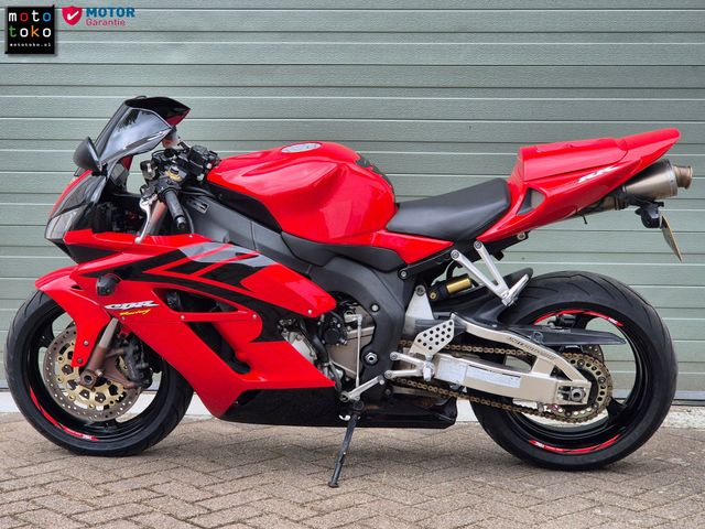 honda - cbr-1000-rr-fireblade