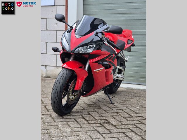 honda - cbr-1000-rr-fireblade