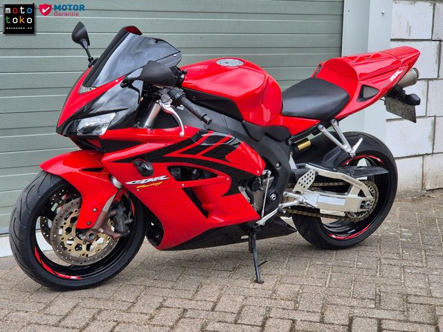 honda - cbr-1000-rr-fireblade
