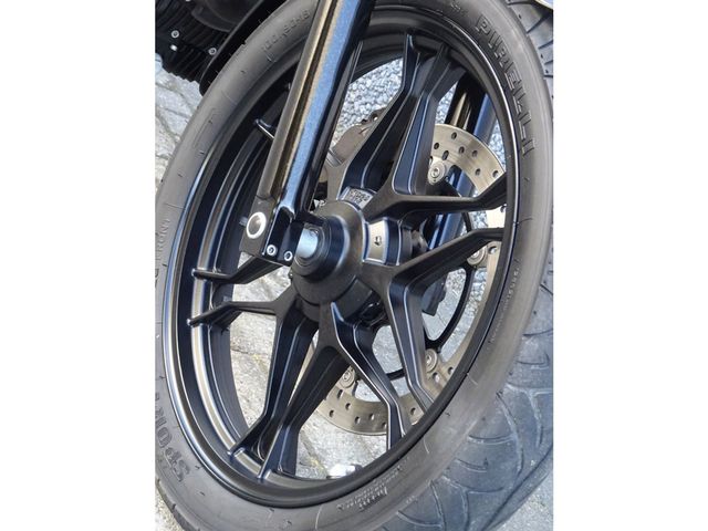 moto-guzzi - v-7-stone