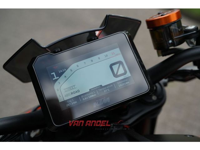 ktm - 1290-super-duke-r