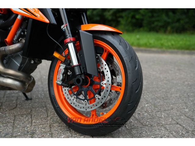 ktm - 1290-super-duke-r