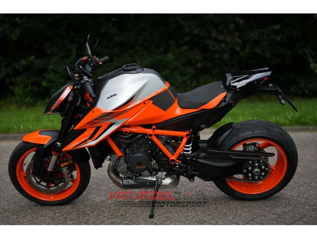 ktm - 1290-super-duke-r