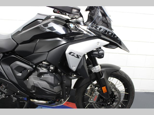 bmw - r-1300-gs-triple-black