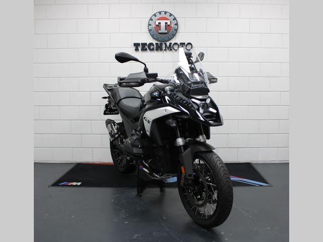 bmw - r-1300-gs-triple-black
