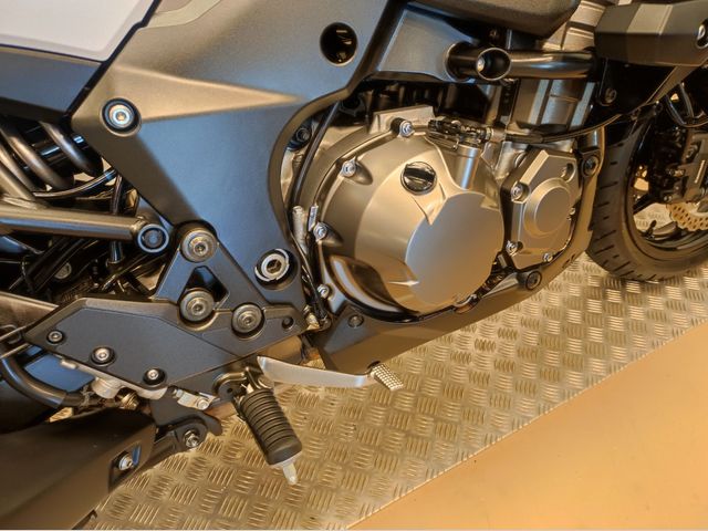 kawasaki - versys-1000-grand-tourer