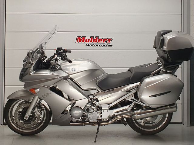 yamaha - fjr-1300