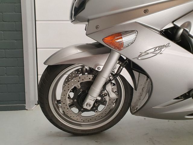 yamaha - fjr-1300