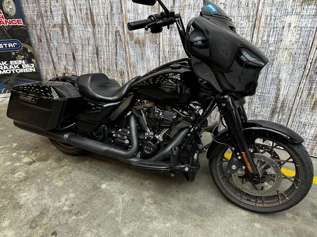 harley-davidson - street-glide-st-flhxst