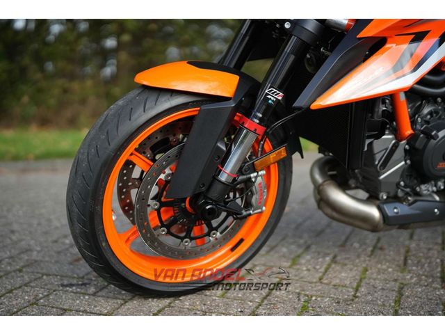 ktm - 1290-super-duke-r