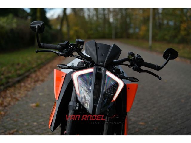 ktm - 1290-super-duke-r